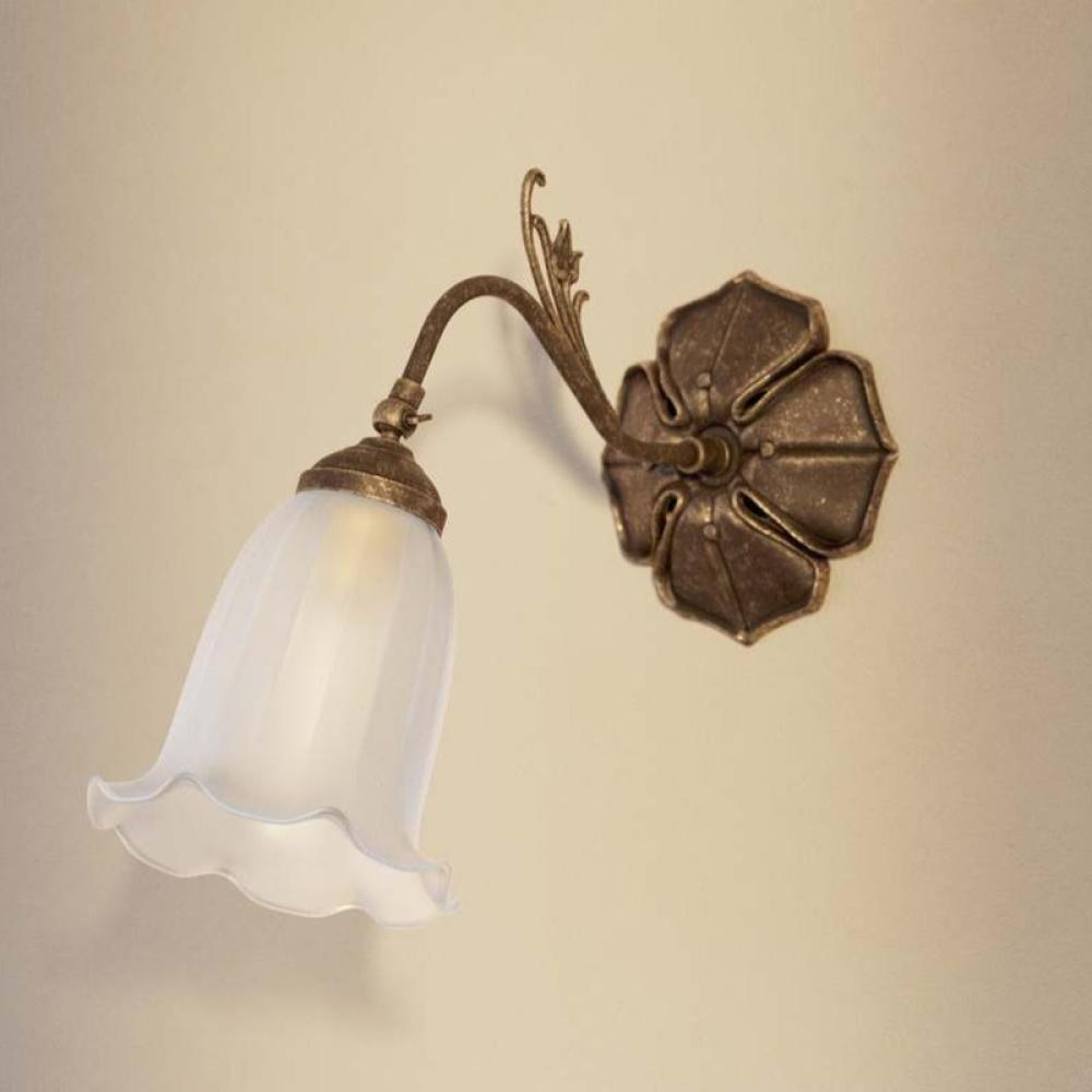 klasicke elegantne romanticke nastenne svietidlo lampa spalna mosadzne sklenene kvetinovy tvar mestianske secese antikovane opal sklenene tienidlo.jpg